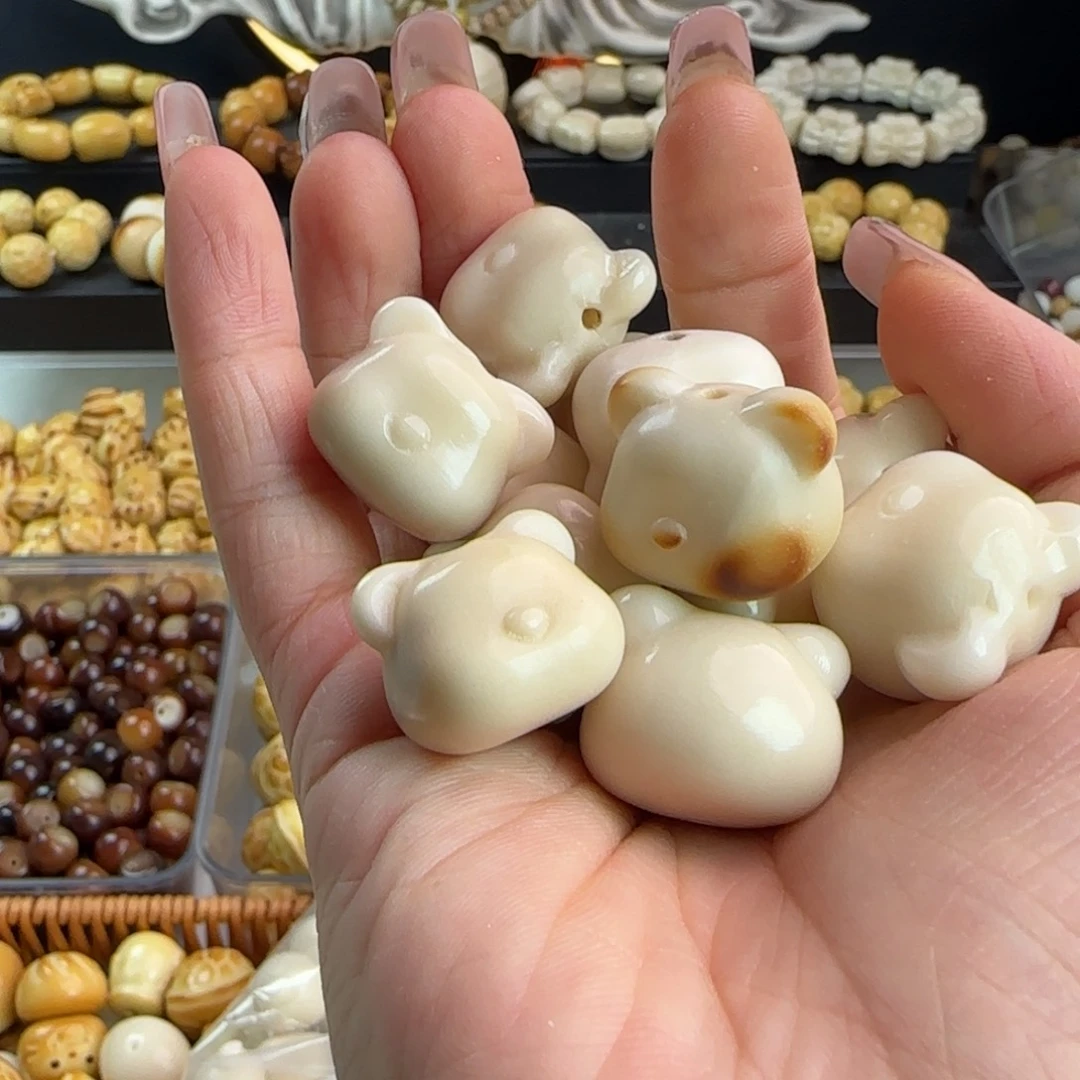 吊坠菩提根/象牙果微瑕牙果白色熊头6颗