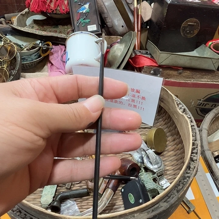，****瓷片摆件一物一拍