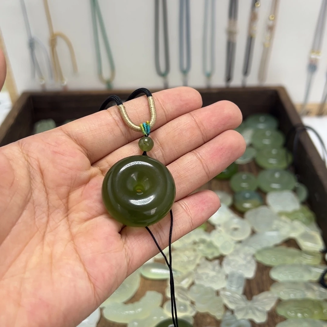 雪***碧未镶嵌岫玉吊坠(不含链)