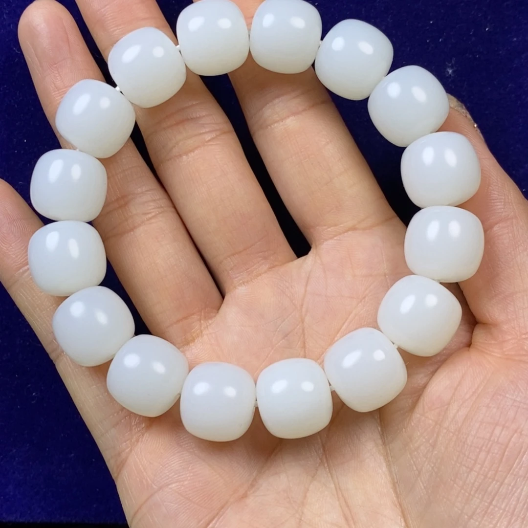 和田玉未镶嵌手串