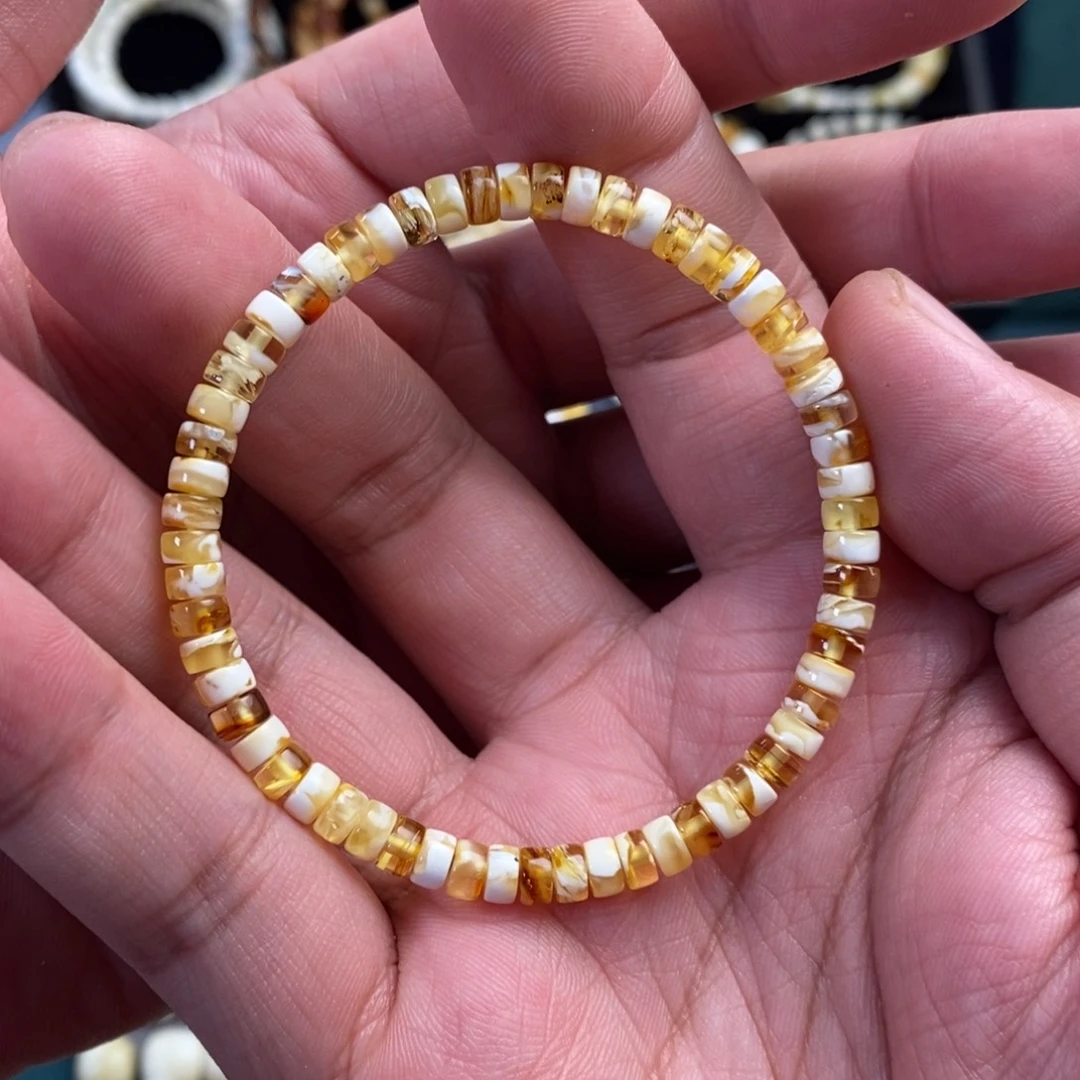 蜜蜡未镶嵌裸石5mm