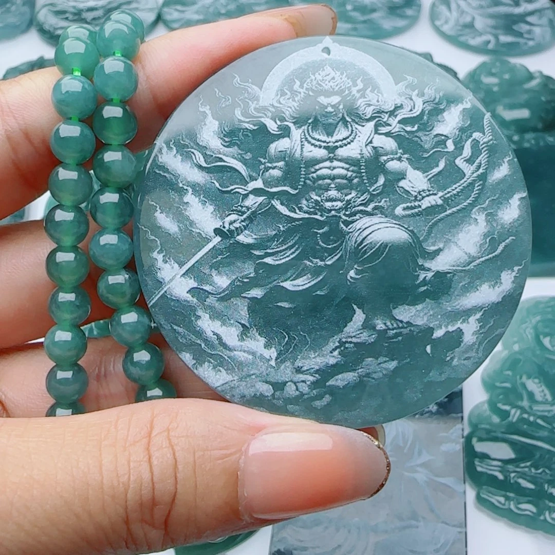 颈饰未镶嵌翡翠多样性发货天然的A货翡翠