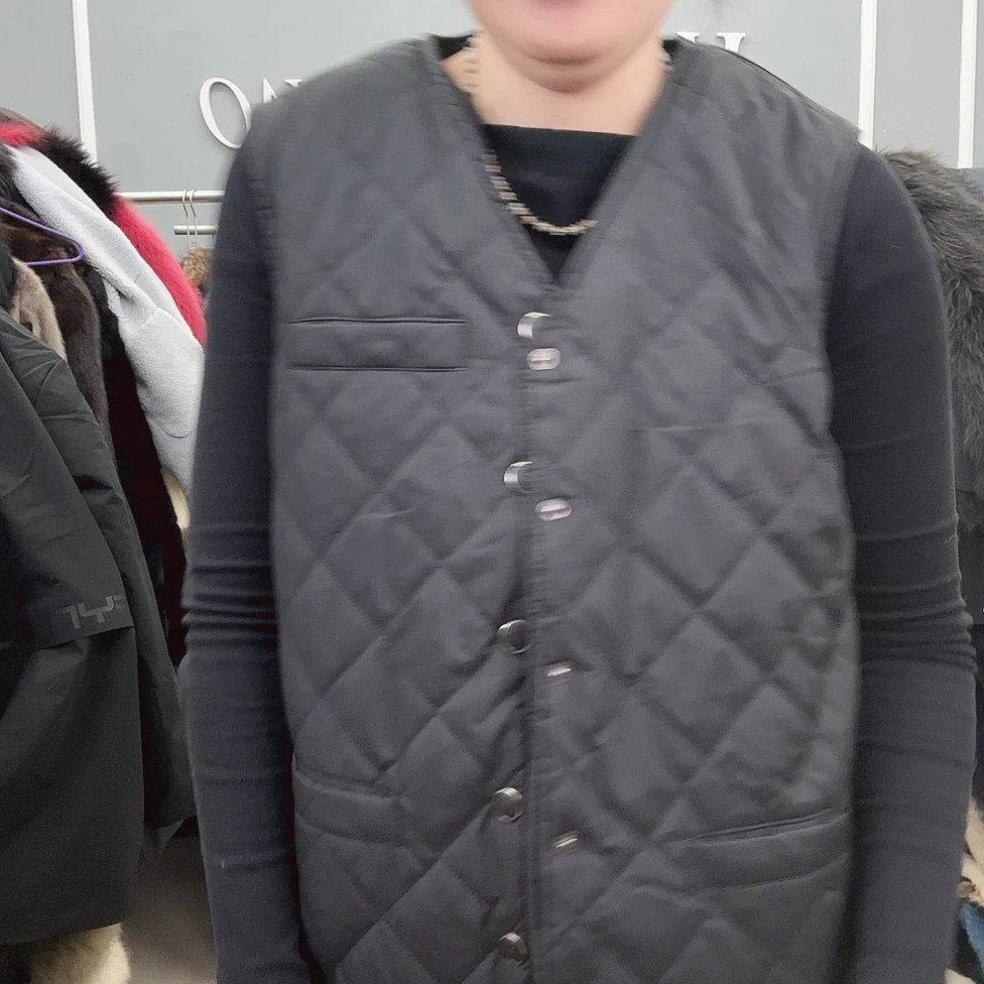 姚小妖家高端皮草