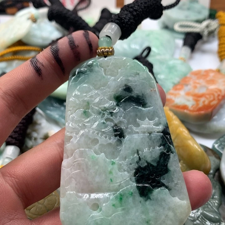 颈饰未镶嵌翡翠保真天然a货翡翠