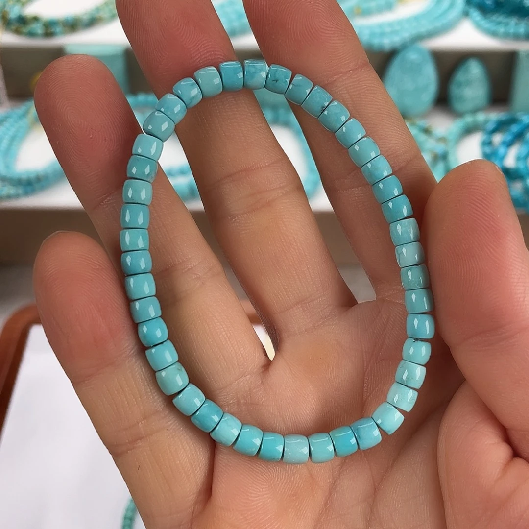 绿松石未镶嵌颈饰