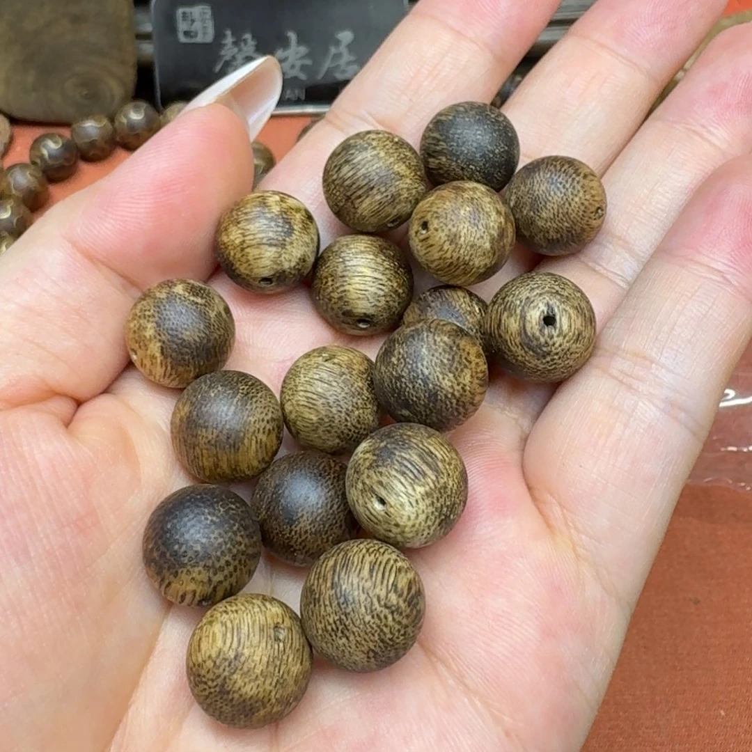 大叶紫檀（黑酸枝木类）
