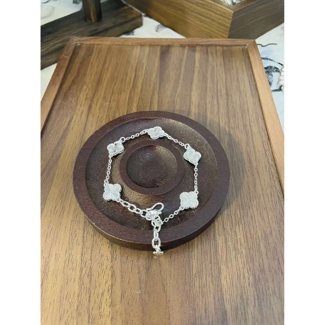 足银银制品 S074 五花镭射手链直播间选款时尚百搭精美手镯