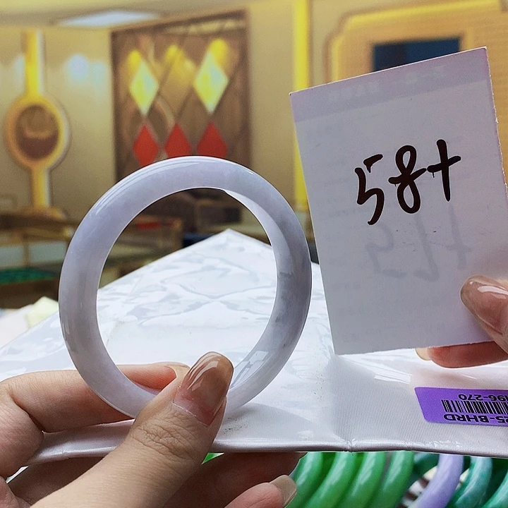 翡翠未镶嵌手镯000……