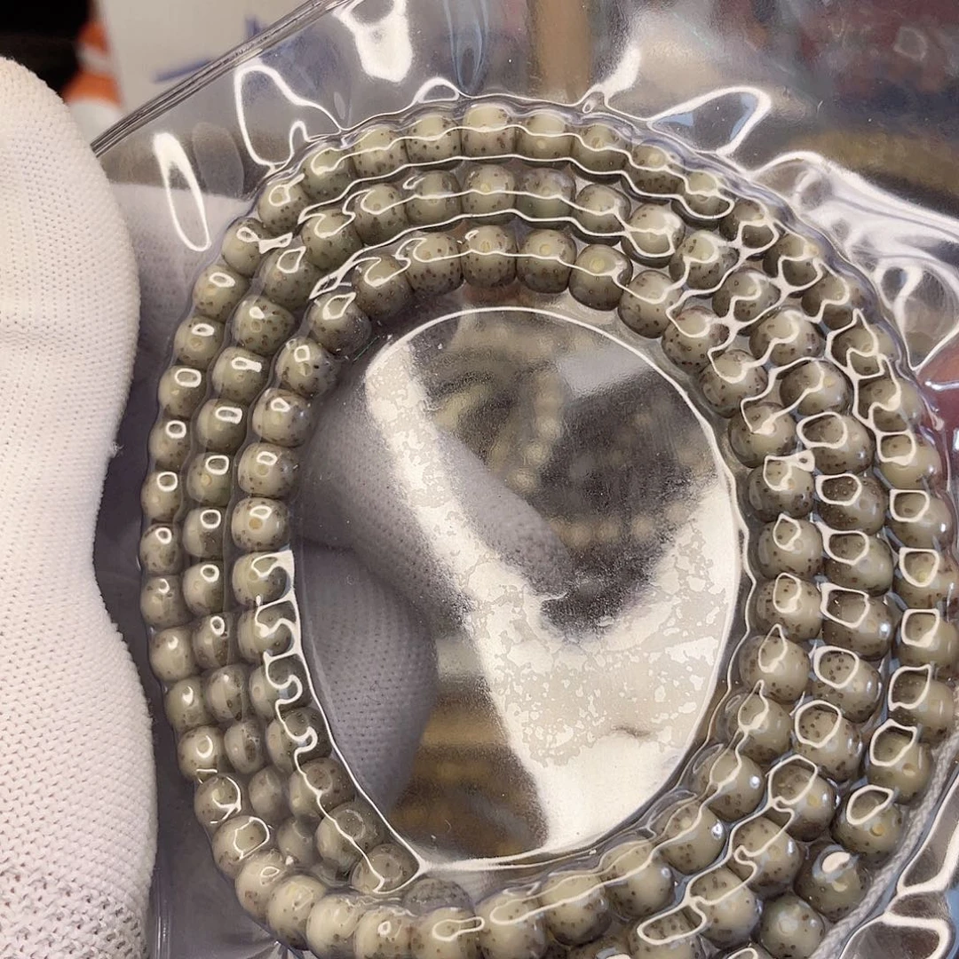 吊坠星月菩提7x6，长串