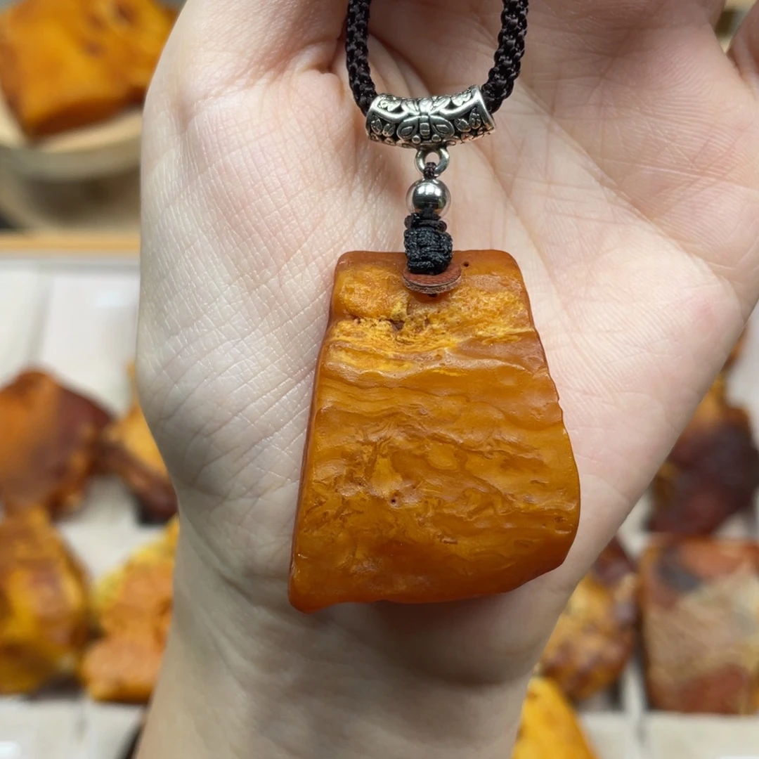 琥珀未镶嵌珠宝奇石