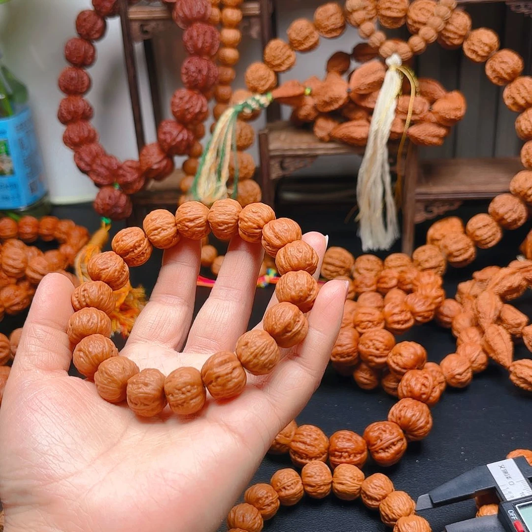文玩核桃手串Z****.核桃手串