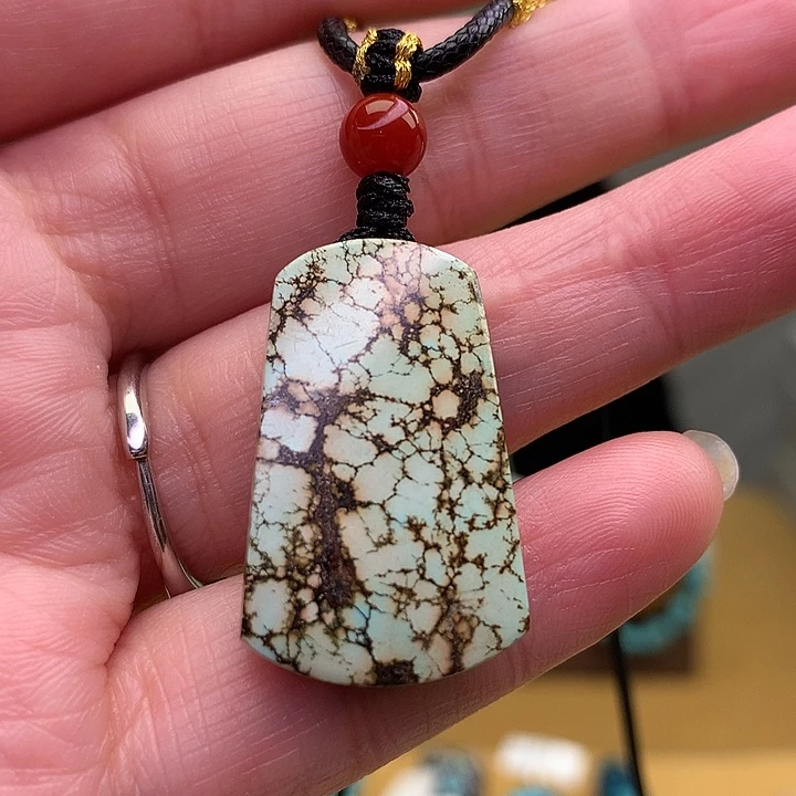 绿松石未镶嵌原矿