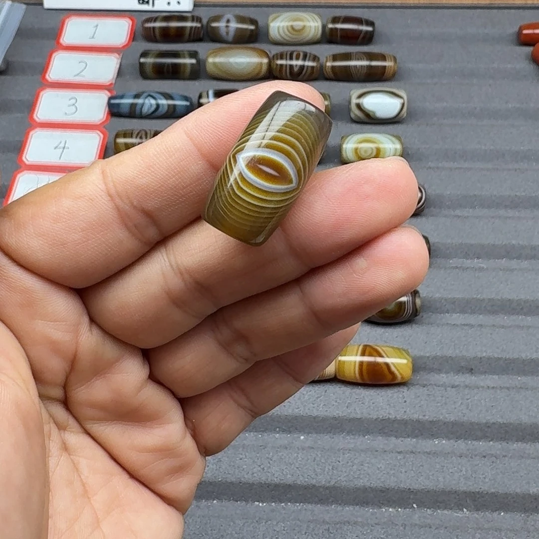 曹***）玛瑙/玉髓合金珠宝半成品