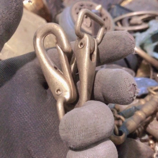 山***人闪电购铜摆件工艺品