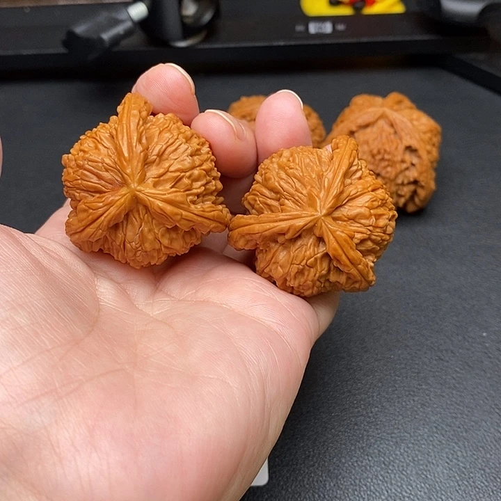 宽***油把件文玩核桃白奔