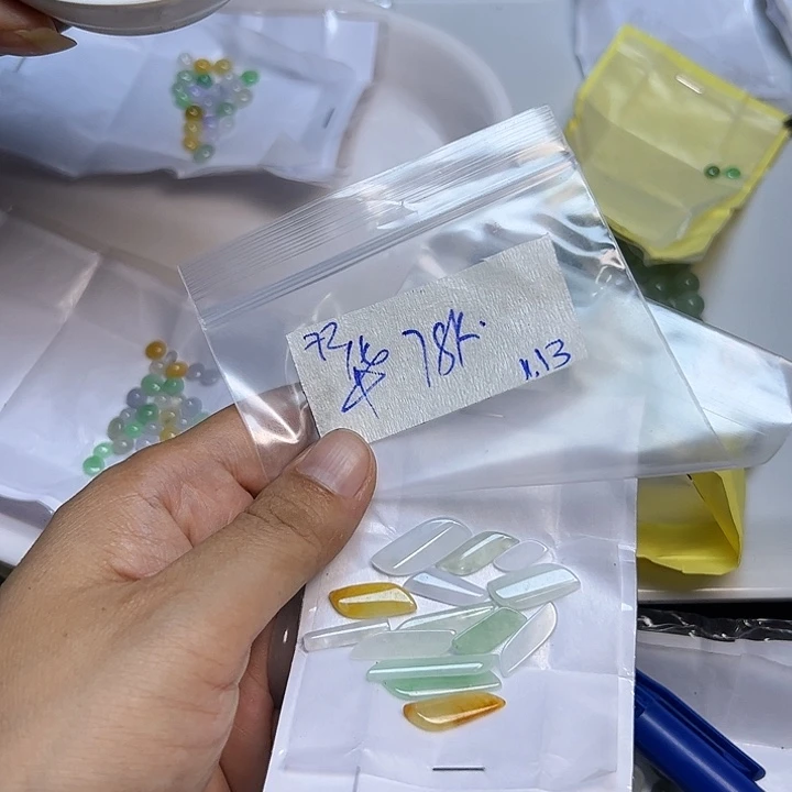 未镶嵌定制翡翠华***宝