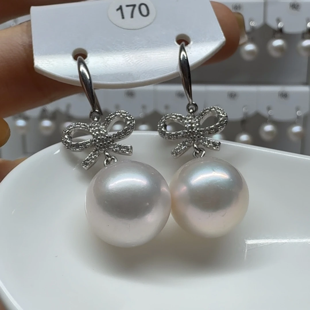 潘***。耳饰银S925镶嵌淡水珍珠珍珠