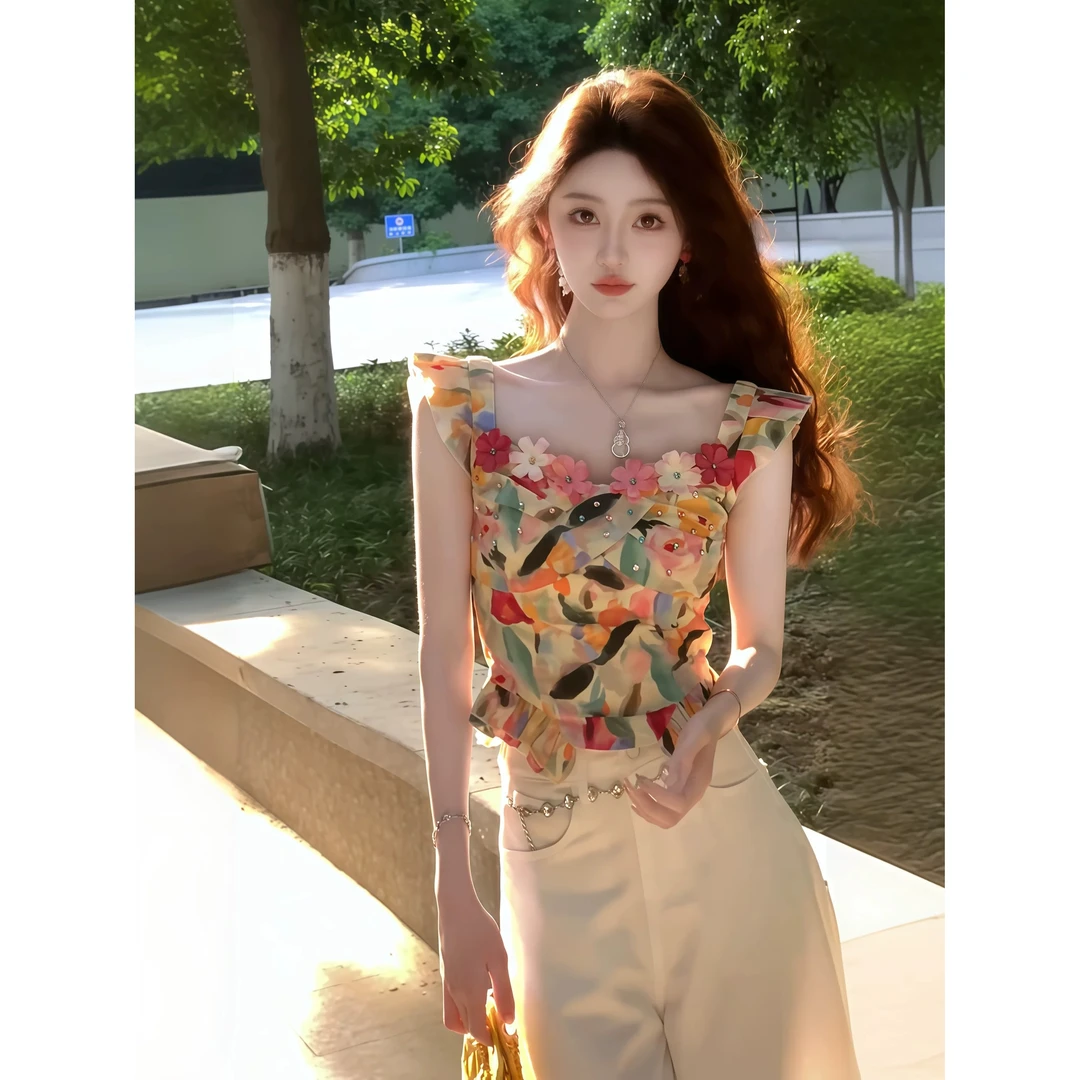 法式浪漫油画重工花朵小飞袖背心女夏季设计感别致辣妹修身短上衣
