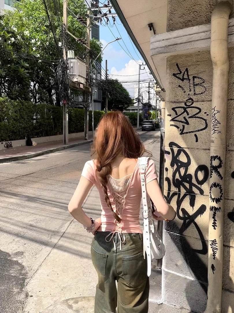 你的井井 嫩辣天菜V领修身显瘦正肩上衣蕾丝拼接纯欲短袖T恤女夏