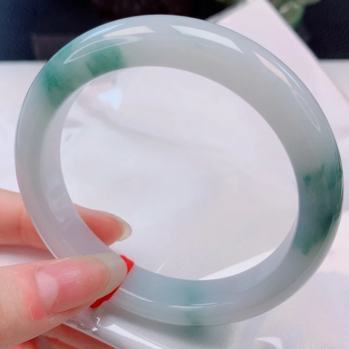 翡翠未镶嵌手镯56圈