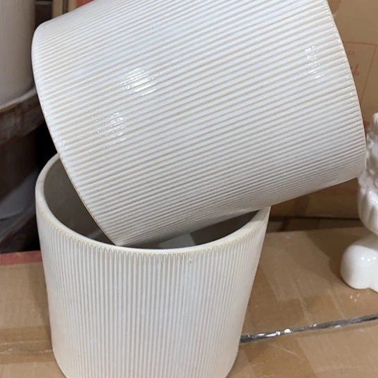 多肉绿植陶瓷花盆9.9包邮，有孔