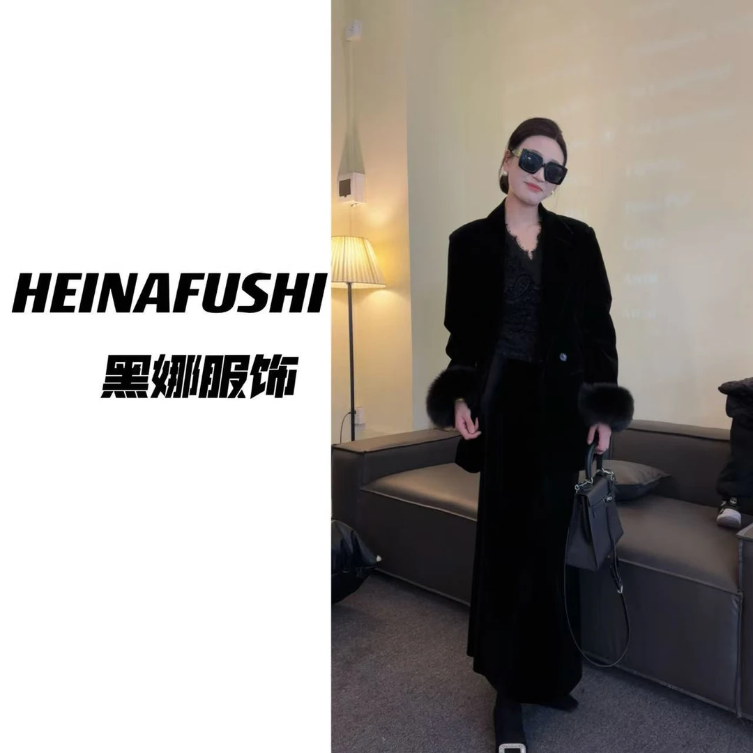 HEINA清仓狐狸毛丝绒羽绒外套 32405 -6
