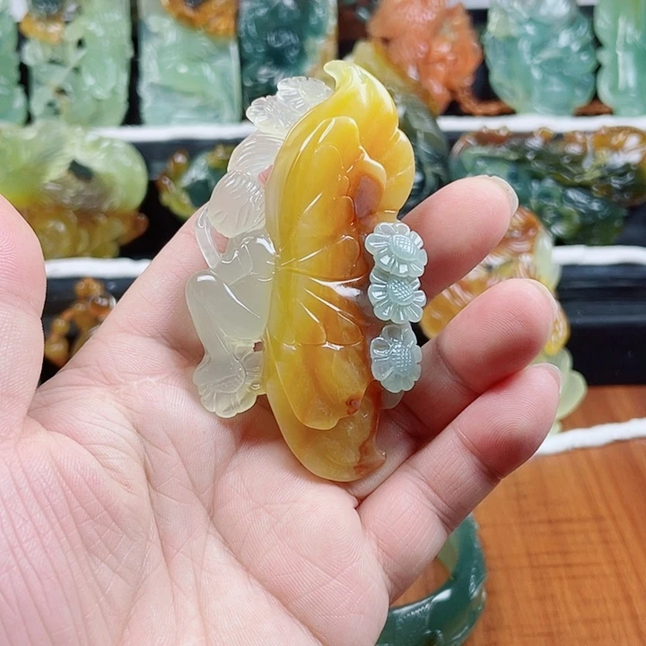 蛇纹石玉未镶嵌挂件