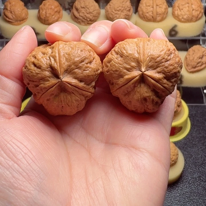 文玩核桃把件25号车