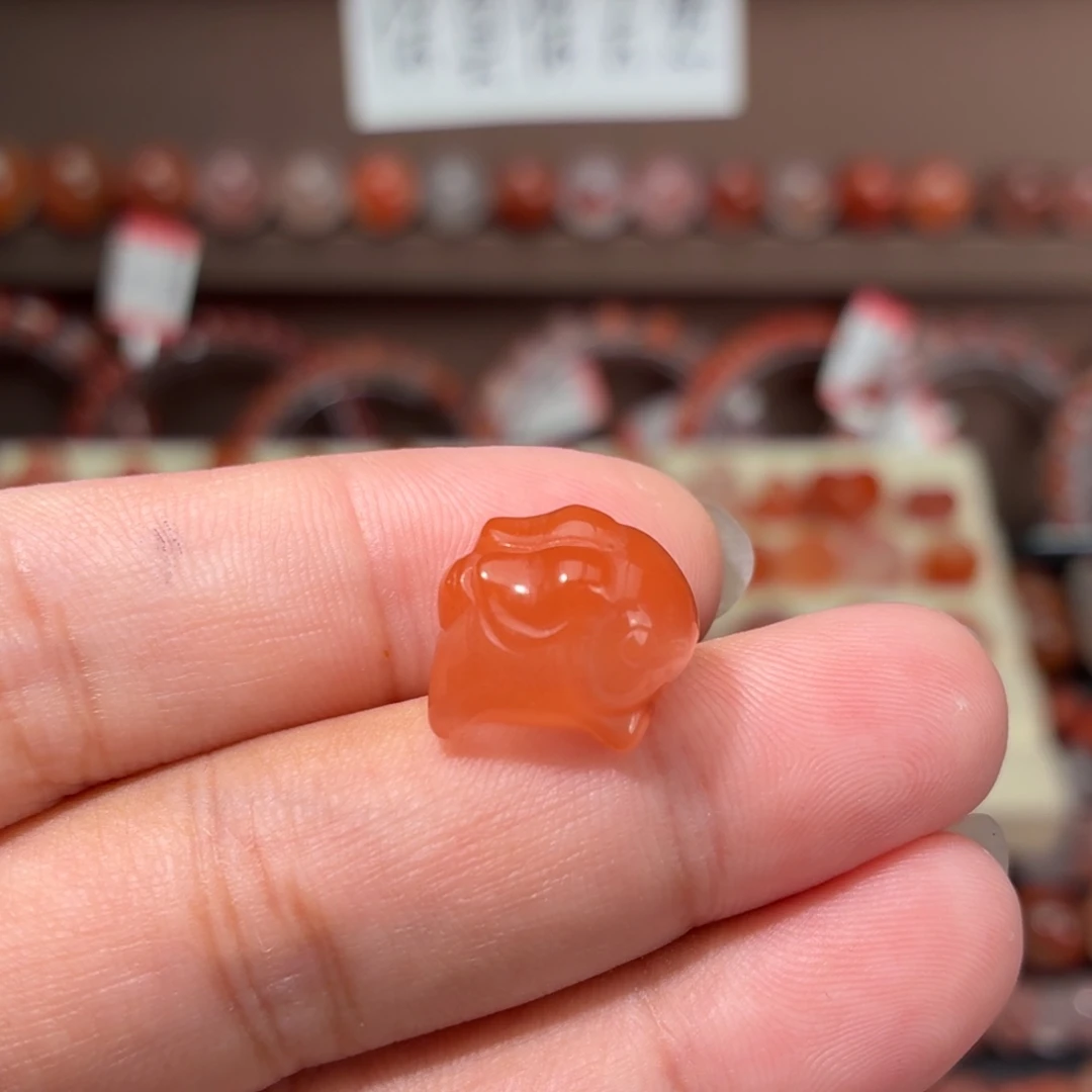 未镶嵌川料南红玛瑙通孔冲天兔