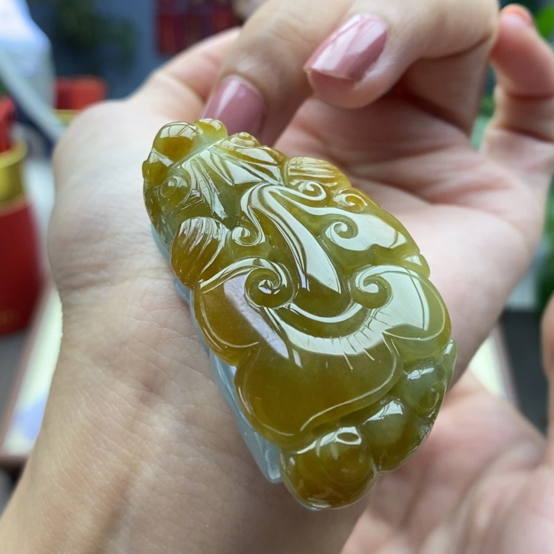 翡翠未镶嵌颈饰吊坠46