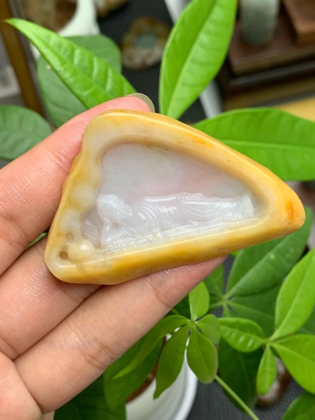 天然缅甸翡翠A货毛货带皮卧佛