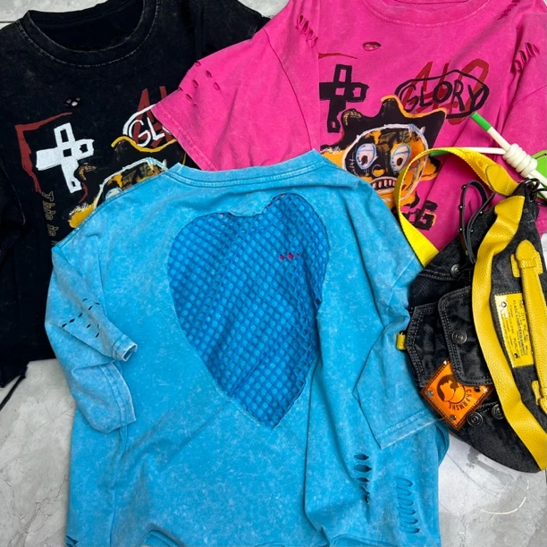 印花短袖卡通动漫T恤圆领后背镂空体恤