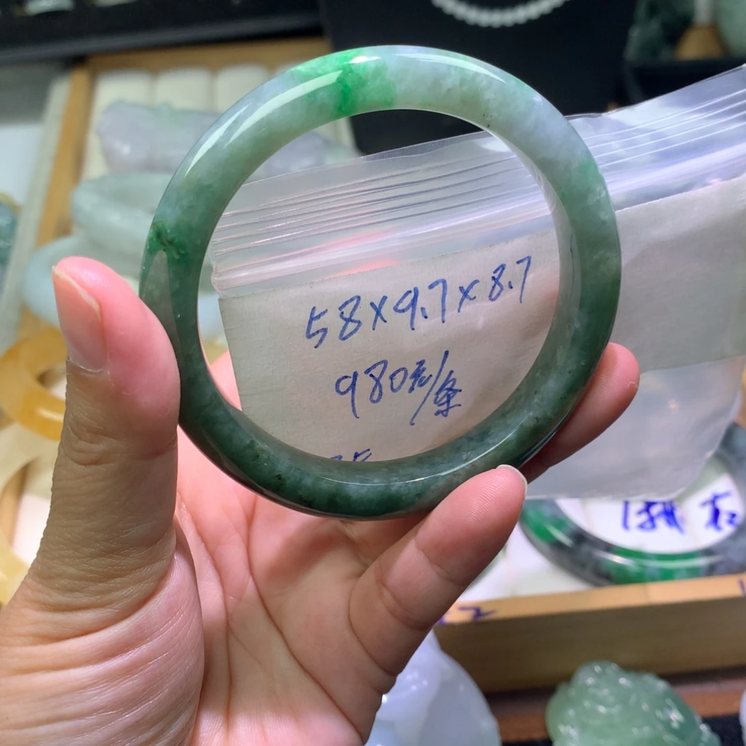 定制翡翠未镶嵌手镯58