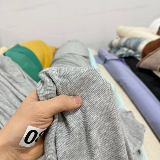 80  针织莫代尔面料3米价