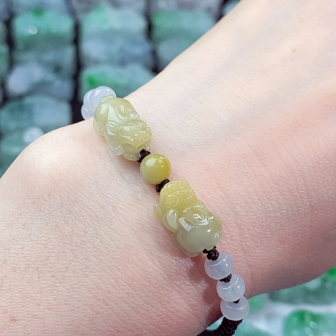 颈饰未镶嵌翡翠天然