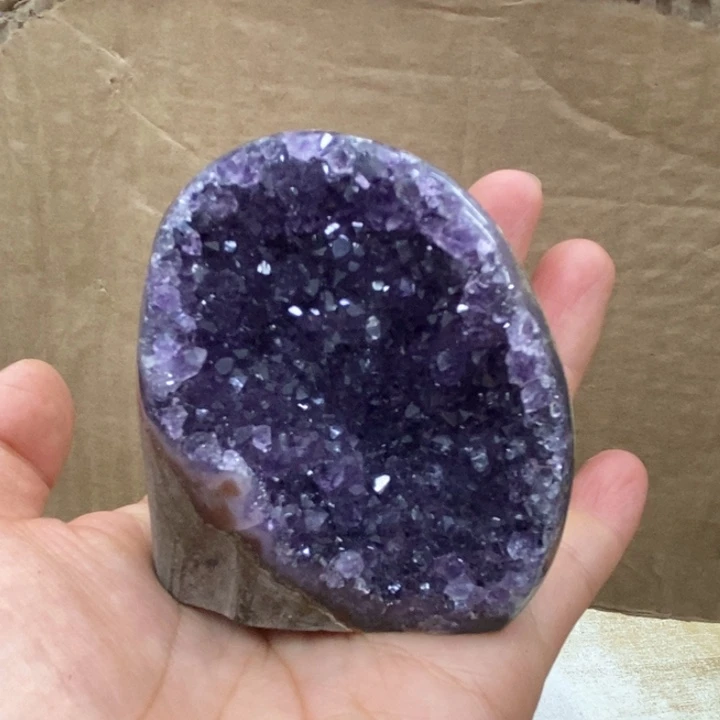 紫晶大型摆件（非配饰）未镶嵌