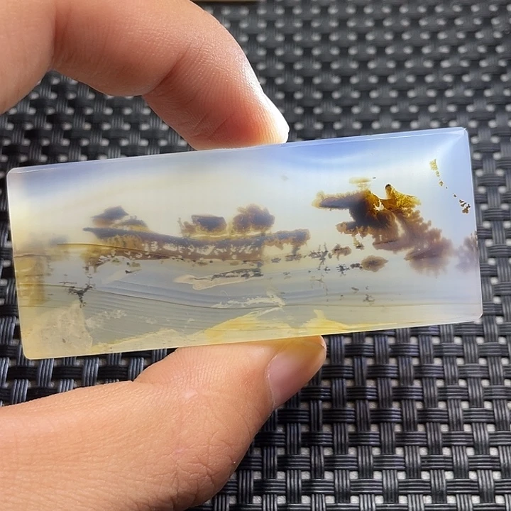 未镶嵌颈饰玛瑙/玉髓冒**鼎