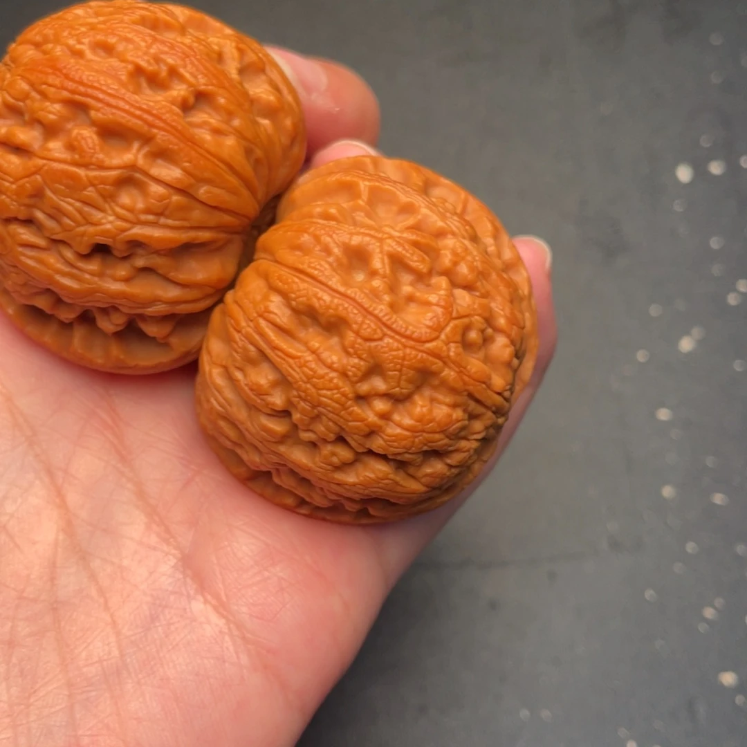 文玩核桃吊坠秦岭野生文玩核桃