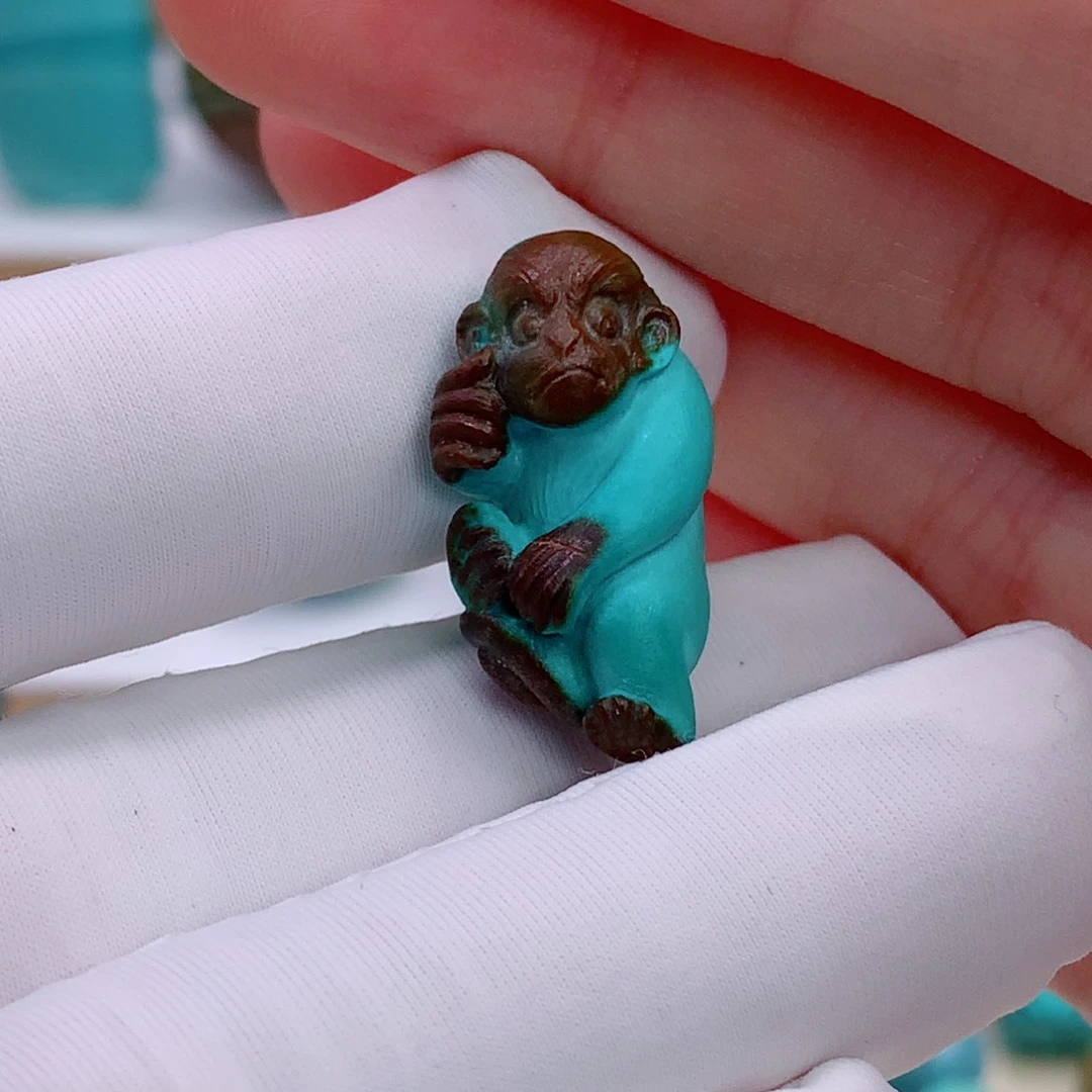 未镶嵌绿松石颈饰