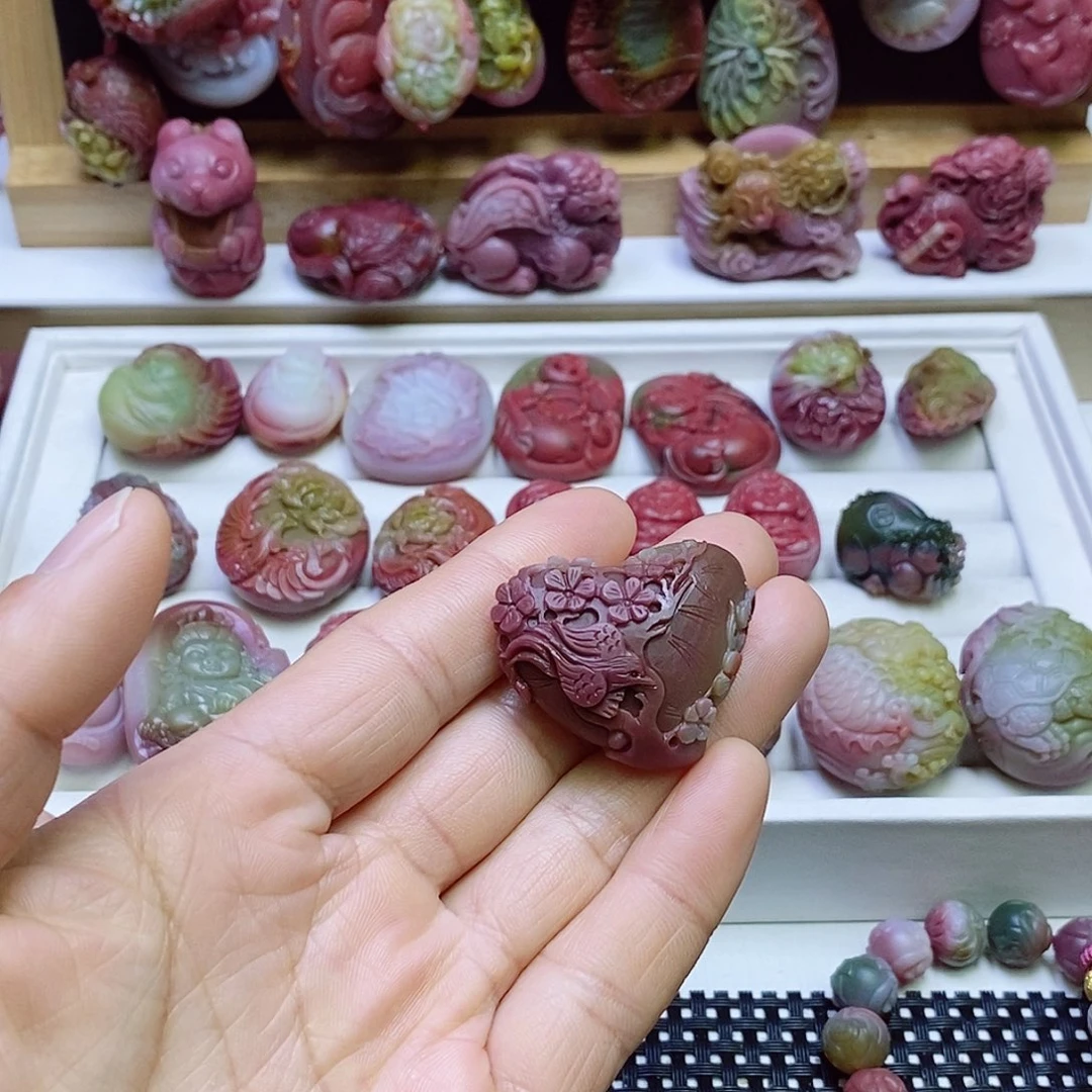 玛瑙/玉髓盐源玛瑙吊坠未镶嵌