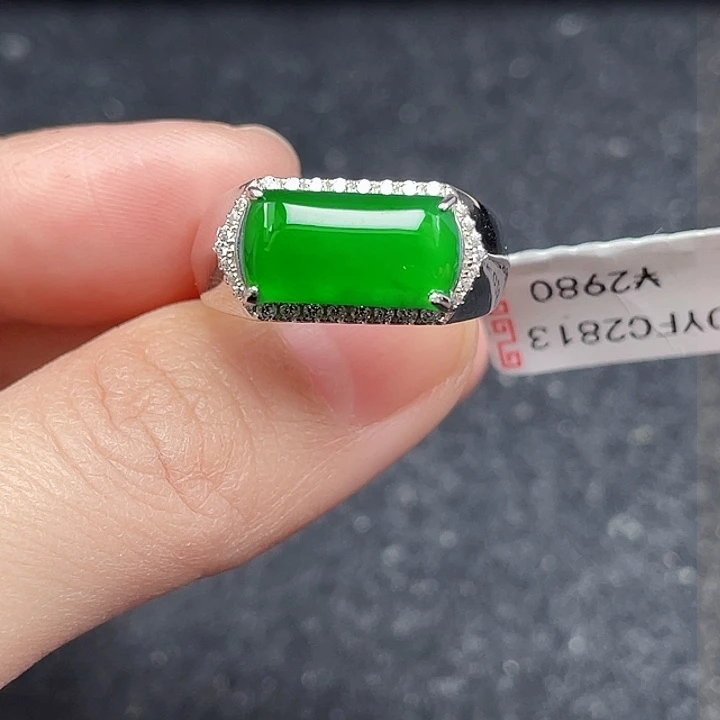 翡翠戒指银S925镶嵌天然a货翡翠没运费险2813