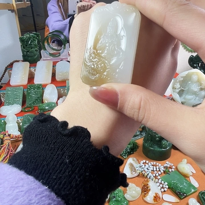 和田玉（糖玉）未镶嵌挂件