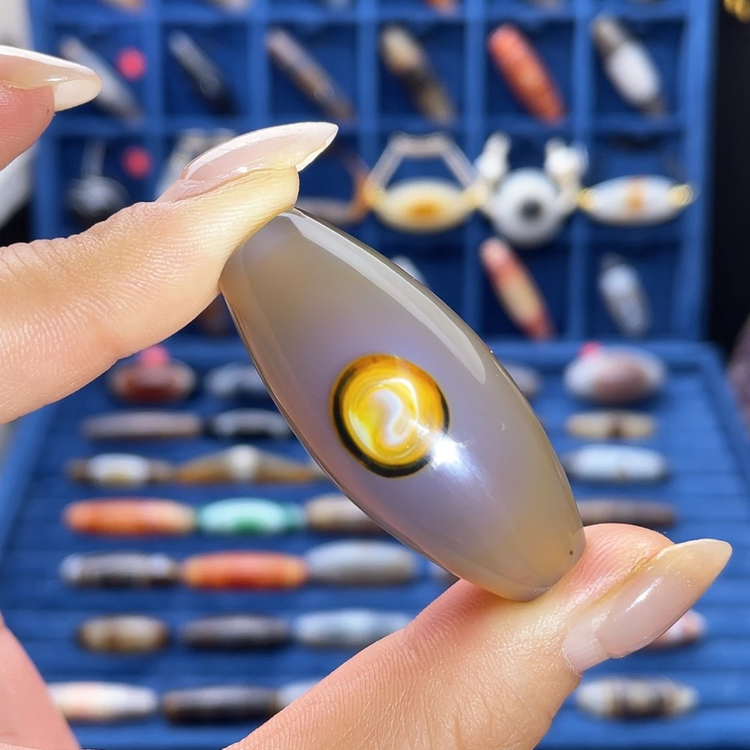 玛瑙/玉髓未镶嵌珠宝半成品