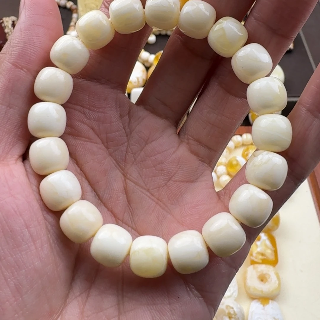 琥珀未镶嵌裸石蜜蜡