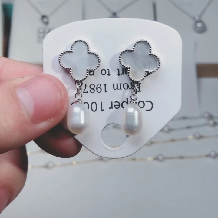 淡水珍珠耳饰未镶嵌