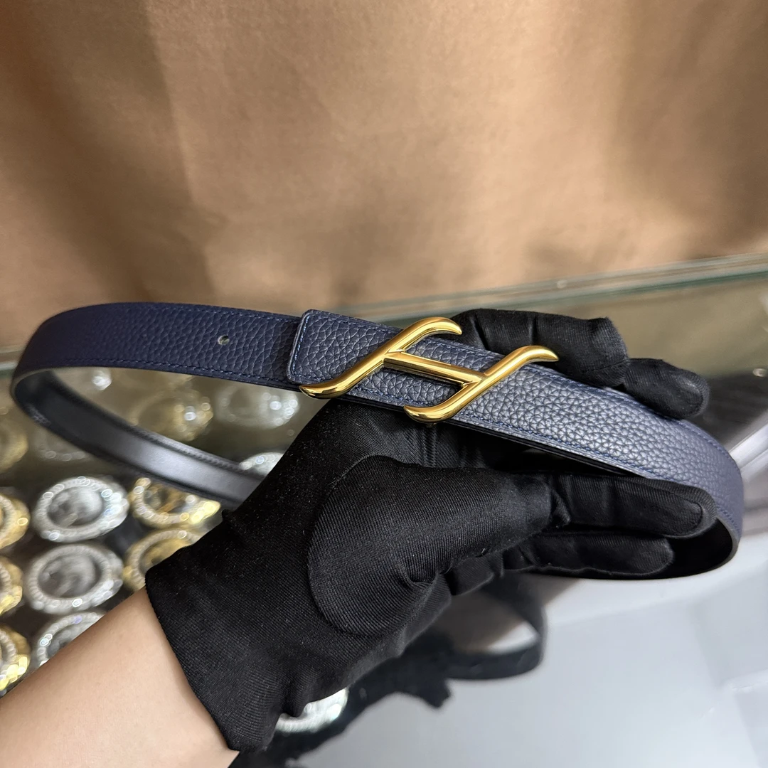 新款女士高档皮带休闲工字扣H扣牛皮腰带潮流时尚休闲百搭韩装饰