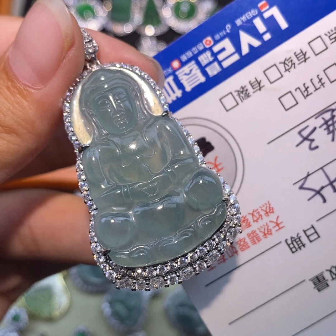 颈饰未镶嵌翡翠天然