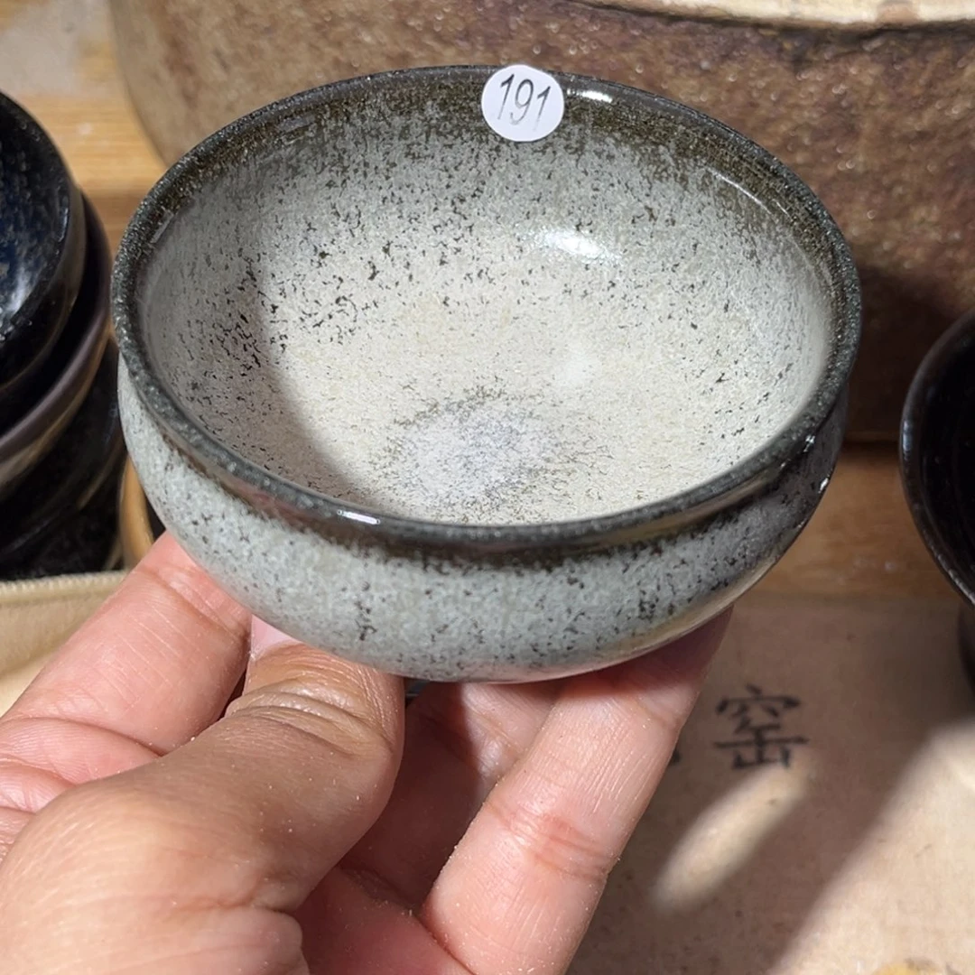 茶盏义兴龙窑坚持真柴烧