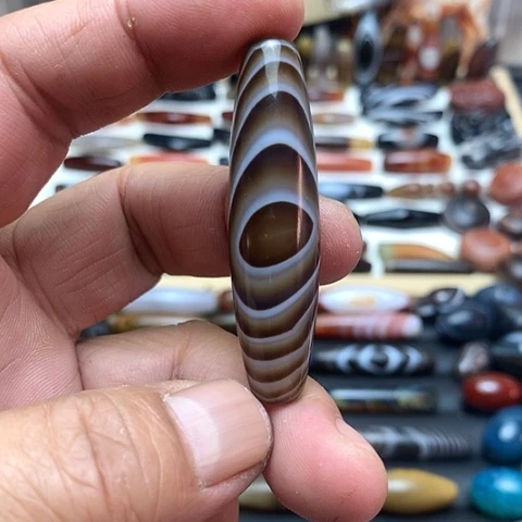 玛瑙/玉髓颈饰合金