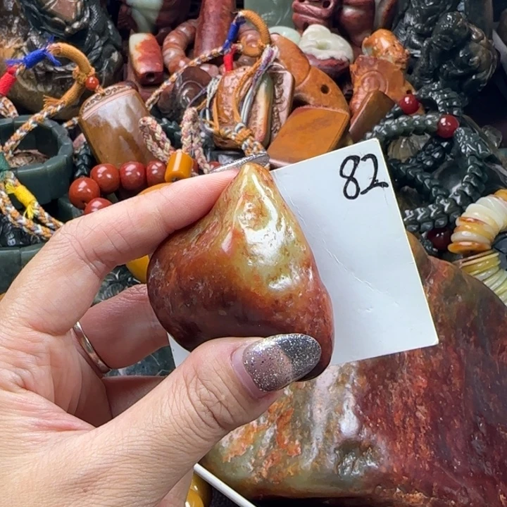 透闪石质玉未镶嵌珠宝奇石